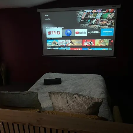 Avec Sauna 36m² نيورْ
